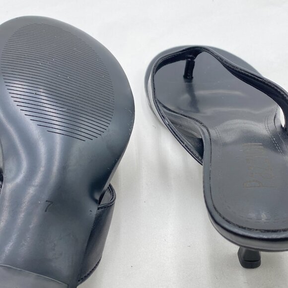 Pazzion Black Open Toe Kitten Heels Flip Flop Slip On Low Heel Thong Sandal - Picture 5 of 7